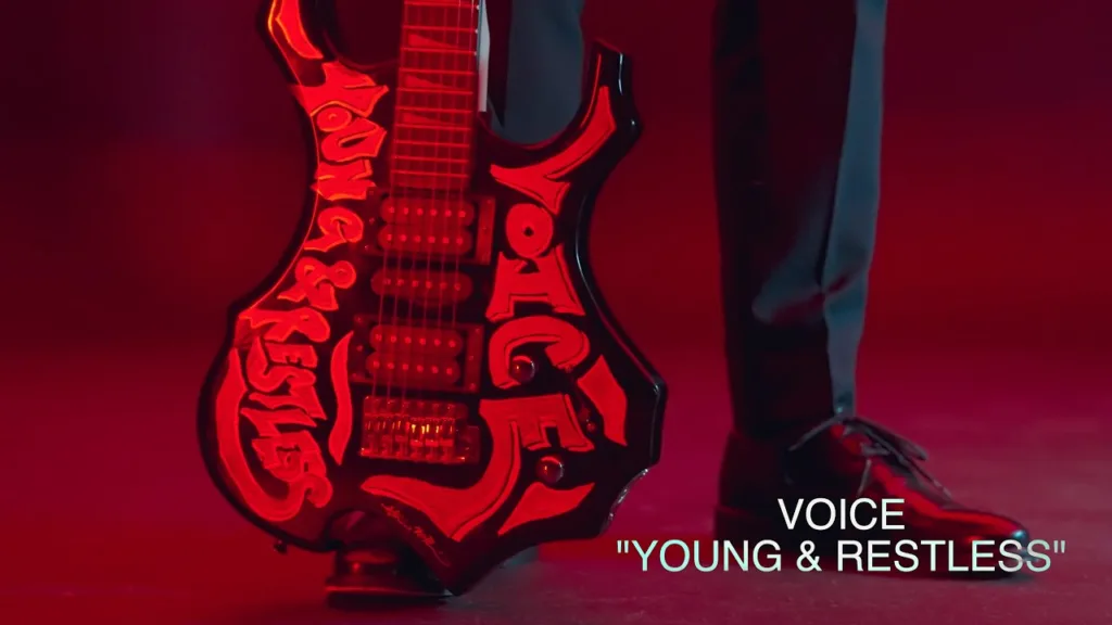 Voice – Young & Restless (Visualizer)